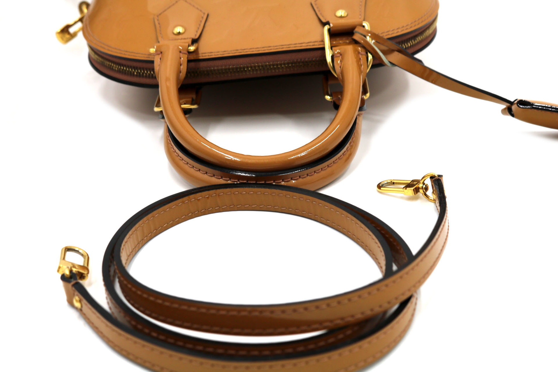 Louis Vuitton Alma BB Vernis Cappuccino - immagine 4