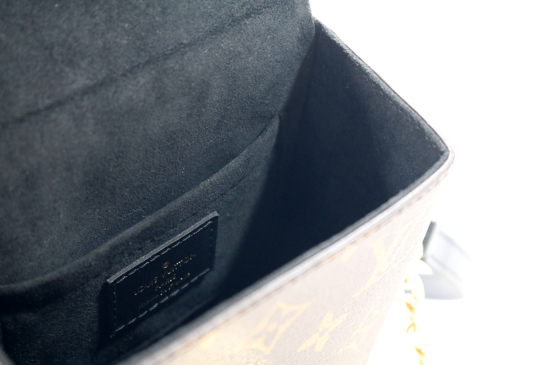 Louis Vuitton Camera Box Monogram Reverse - immagine 8
